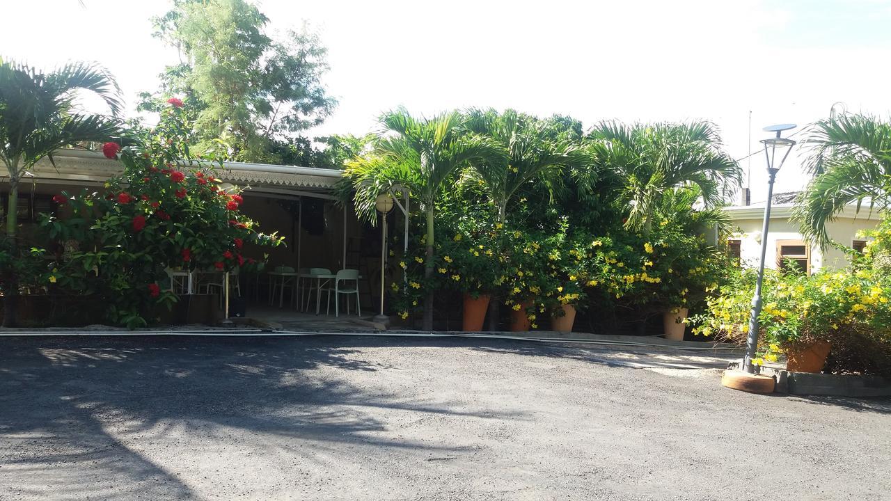 West Coast View Studios & Appartment Flic-en-Flacq Exterior foto